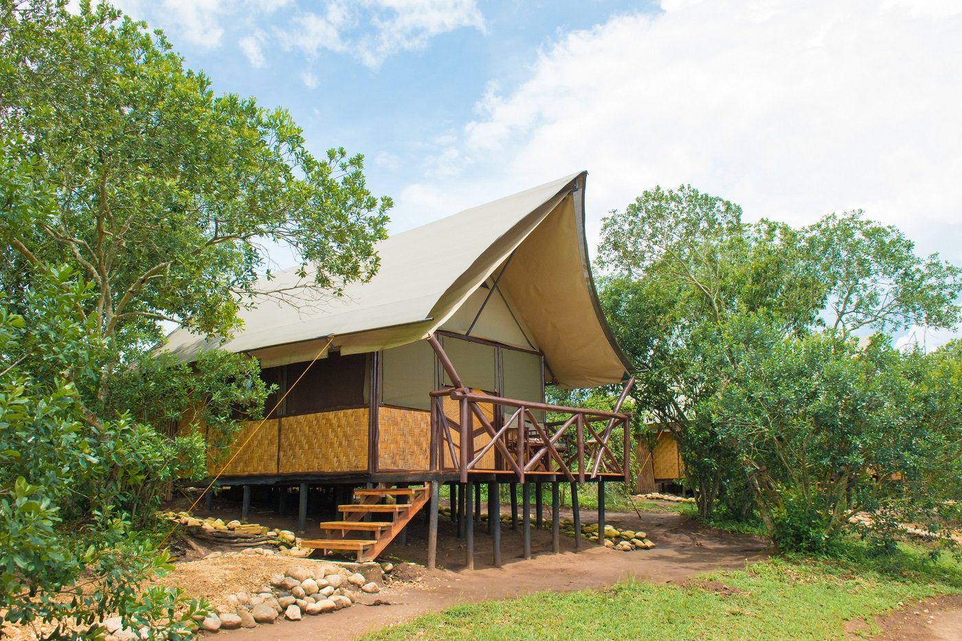 https://naturelodgesuganda.com/the-bush-lodge/