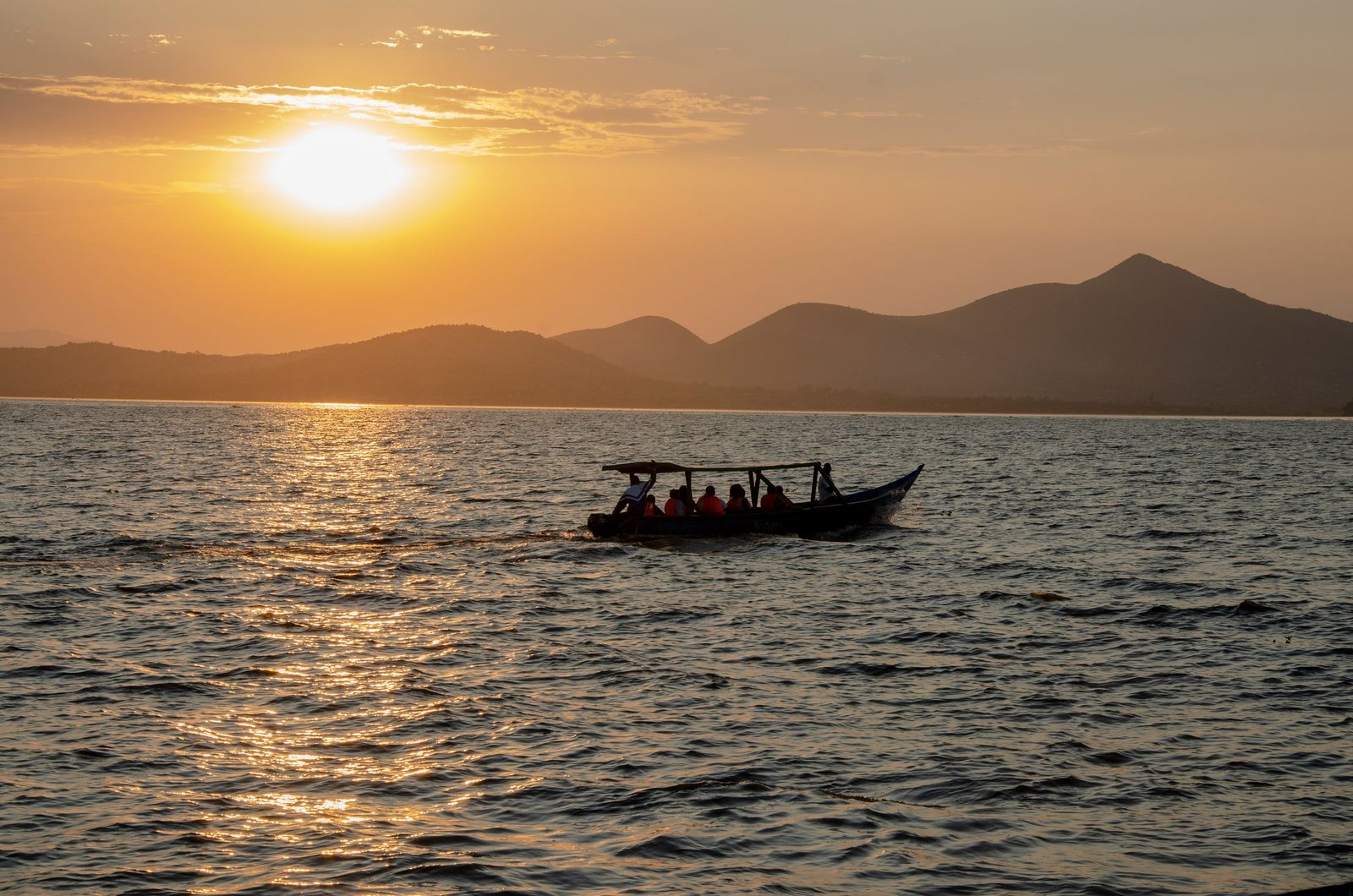 1 Day Lake Victoria Sunset Cruise from Entebbe